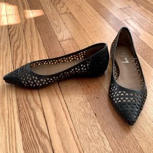 French Sole Black Leather Pointy Toe Ballet Flats, Size 6.5